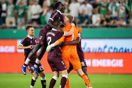 Ohne Sieg: Hearts erreichen Conference League