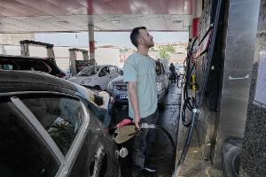 Sind Gerüchte in sozialen Medien der Grund für den Ansturm auf Tankstellen in Teheran? (Archivbild)
