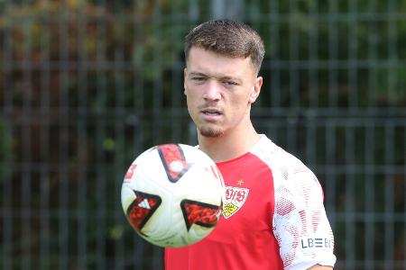 Klopp plant offenbar mit VfB-Stürmer Pejcinovic