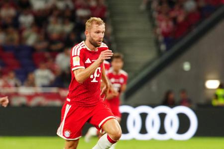 ABWEHR: Konrad Laimer - Note: 3,5 - Leistete sich einige unsaubere Momente am Ball, die dem Gegner zu Drangphasen verhalfen. Insgesamt war seine seine Seite deutlich anfälliger. In den besten Phasen der Kompany-Elf fand er dann mehr Zugriff.
