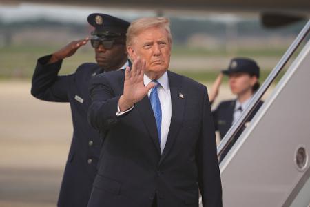 Anfang des Jahres hatten US-Spezialkräfte den langjährigen Staatschef Venezuelas, Nicolás Maduro, gefangengenommen. Nun gibt Trump einen Öl-Deal mit dem Land bekannt.