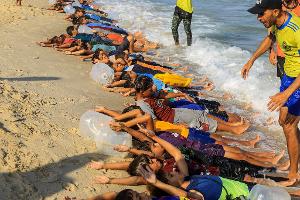 Seit dem Sommer findet das Schwimmtraining im Gazastreifen wieder statt, seitdem haben Hunderte Kinder schwimmen gelernt. 