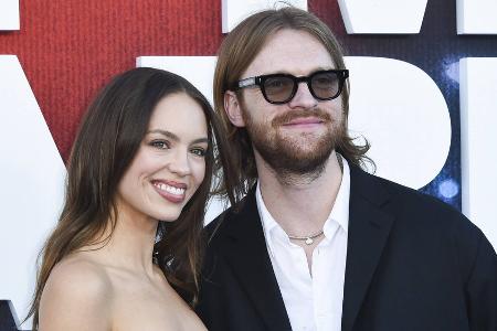 Claudia Sulewski und Finneas haben geheiratet