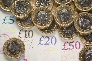 Vor allem aus Großbritannien floss viel Geld. (Symbolbild)