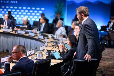 Die Finanzminister bereiten den Gipfel der Staats- und Regierungschefs im Dezember vor. 