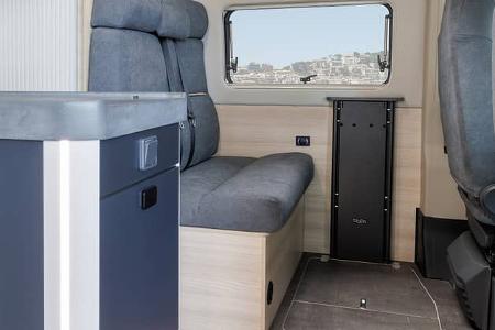 Dinette, Eura Mobil Vancona, Campingbus, Premiere