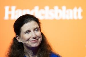 Commerzbank-Chefin Bettina Orlopp: Gespräche mit der Unicredit laufen.