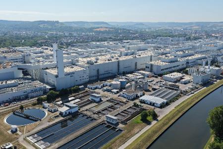 Vier VW- und Audi-Standorte sind von den Sparplänen bedroht: Emden, Hannover, Zwickau und - hier im Bild - Neckarsulm. (Archivbild)