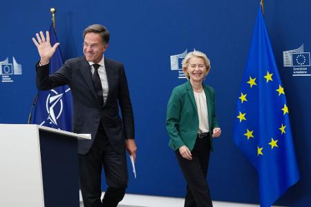 EU-Kommissionspräsidentin Ursula von der Leyen und Nato-Generalsekretär Mark Rutte äußern sich in Brüssel zum Vorfall mit einer Sprengstoffdrohne auf dem Flughafen Leipzig/Halle.