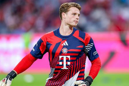Bayern mit Urbig im Tor - auch Saibari beginnt