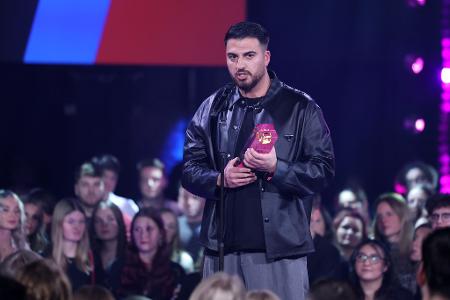 Tahsim Durgun wurde bei der 1Live-Krone-Verleihung im Dezember 2025 in der Kategorie 