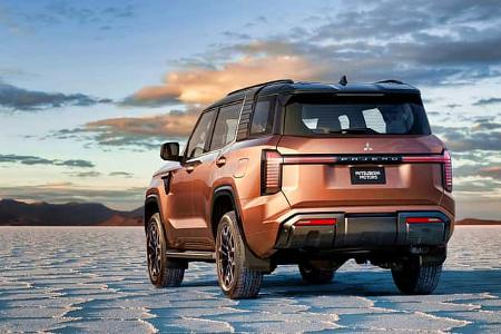 09/2026 Mitsubishi Pajero Premiere