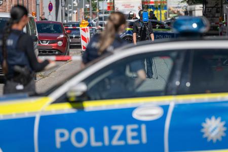Noch sind viele Fragen zur Brandattacke auf einer Baustelle in München offen. 