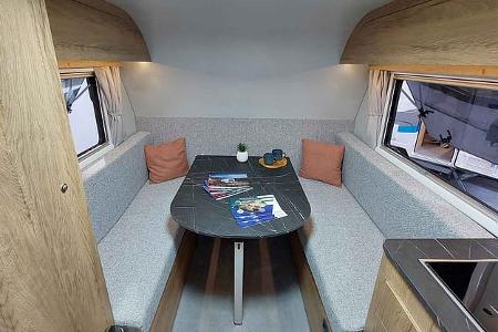 f_kleine_Caravans_Niewiadow2