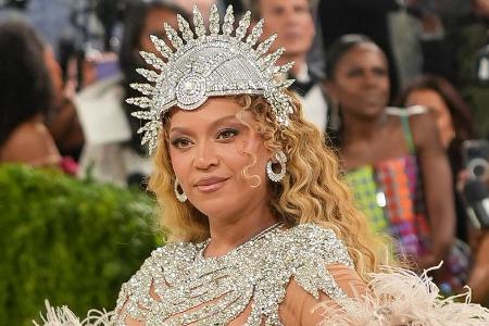 Fans sind entsetzt: Beyoncé verkauft leere Kiste für fast 1.000 Dollar
