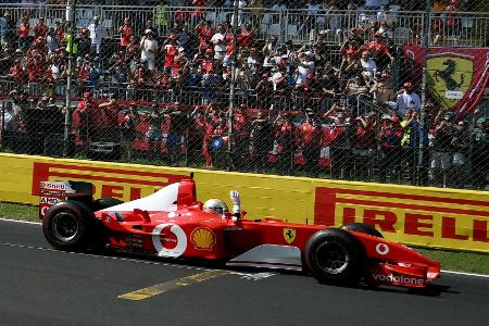 Vettels Ehrenrunden für Schumacher: 