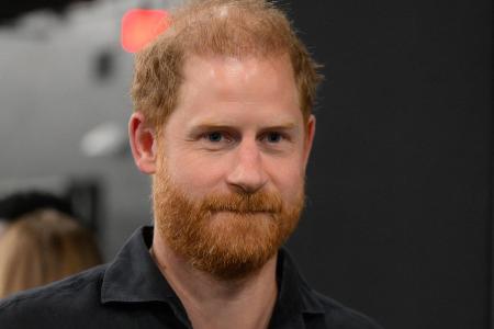 Prinz Harry zeigt sich erstmals öffentlich seit UK-Rückkehr