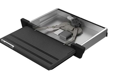 Lippert Libero: batteriebetriebene Trittstufe