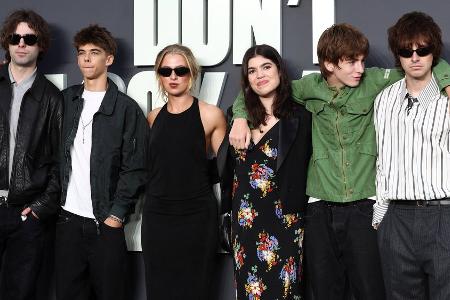 Gallagher-Kinder begleiten Liam und Noel zur Doku-Premiere in London