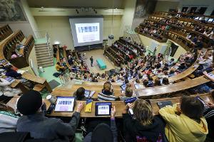 An deutschen Universitäten sind viele ausländische Studierende eingeschrieben.