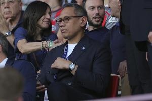 Für Fans der ersten Stunde: Comos Vorstand macht Plätze frei