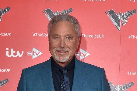 Tom Jones legt sich nach Rauswurf mit 