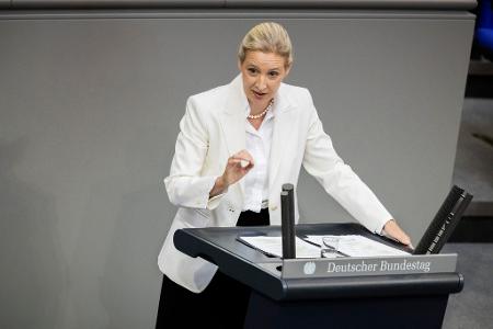 Weidel sieht Schwarz-Rot am Ende.