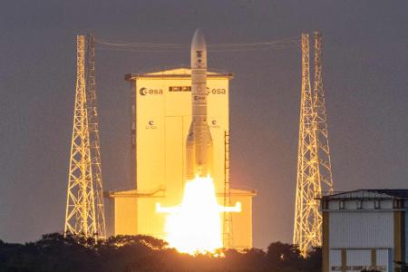 Die Ariane 6 beim ersten Start dieses Jahres vom Weltraumbahnhof Kourou im Januar. (Archiv)