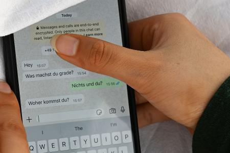 Beim Cybergrooming manipulieren Täter gezielt Kinder und Jugendliche (Archivbild).