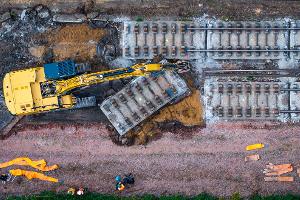 Seit dem 2. Halbjahr 2024 wurden verschiedene Bahnstrecken generalsaniert - mit diesen Erfahrungen wird das Konzept derzeit überarbeitet. (Archivbild)