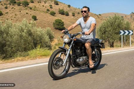 Motorradfahrer Spanien ohne Schutzausrüstung