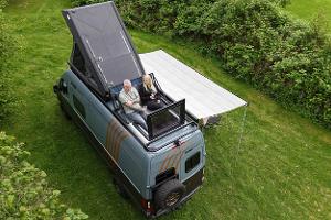 Dachterrasse, Campingbus, zwei Menschen