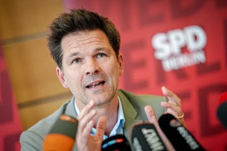 Steffen Krach weist Korruptionsvorwürfe zurück.