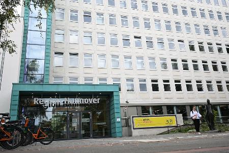 Krach war vor dem Wahlkampf als Regionspräsident von Hannover tätig, ließ sich dann aber beurlauben. (Archivbild)