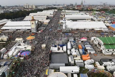 Wer sein Zelt künftig auf der Wiesn aufstellen kann, soll nun die Justiz entscheiden. (Archivbild)