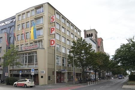 Im Zuge der Ermittlungen gegen den Berliner SPD-Politiker Krach wurde auch sein Parteibüro durchsucht.