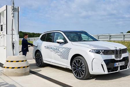 BMW iX5 Hydrogen Brennstoffzellen-SUV