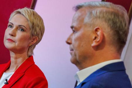 Die beiden großen Protagonisten des Wahlkampfs, Manuela Schwesig (SPD) und Leif-Erik Holm (AfD), standen sich in einem erbitterten TV-Duell vor wenigen Tagen bereits einmal gegenüber. 