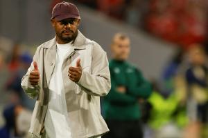 Kompany mit Respekt vor Elversberg - Gnabry-Comeback offen