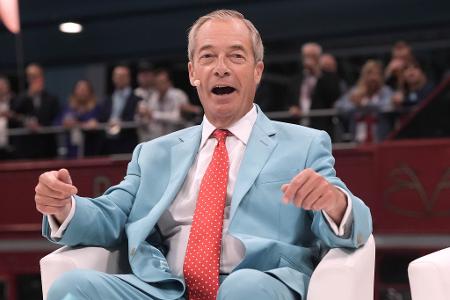 Farage hat selbst auch schon Geld erhalten. (Archivbild)
