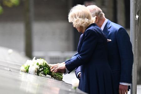 Seltene Geste: Royals lassen US-Hymne am Buckingham-Palast spielen