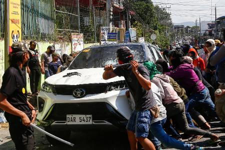 Angriff auf Fahrzeug vor Wahllokal in Bangsamoro