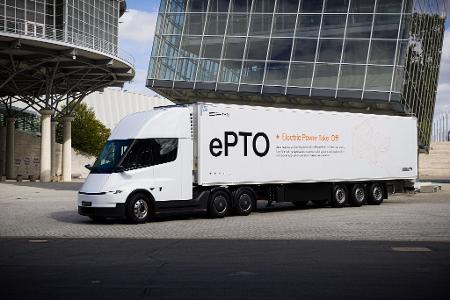 Der E-Lastwagen von Tesla soll ab 2027 auch auf europäischen Straßen unterwegs sein. 