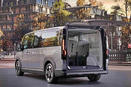 09/2026 Kia PV7 Premiere