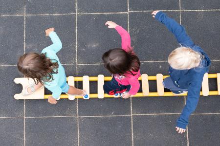 Wie viele Kinder haben Familien in verschiedenen Ländern? (Symbolbild)