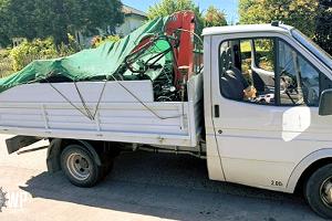 Der grau-weiße Pritschenwagen mit dem roten Baukran ist am Opelkreisel verschwunden. Wer kann Hinweise geben?