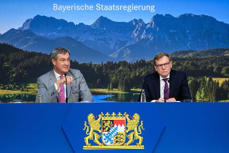 CSU-Chef Söder sagt Rückendeckung für Kanzler Merz voraus.