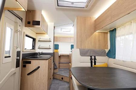 Mooveo Light TEI-70 EB(H) 2024, Innenausstattung, Dinette, Küchenzeile, Bett