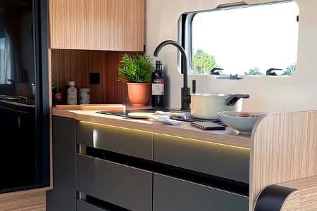 Mooveo Elysee Line TEI-62DH, Teilintegrierter, Wohnmobil