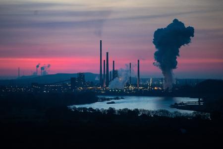 Die deutsche Industrie kann sich über viele Aufträge freuen (Archivbild)